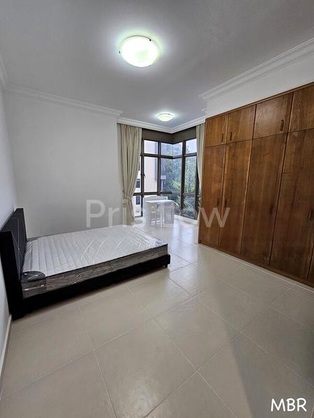 5 Bed Condo for Rent in  The Sterling - Image 2